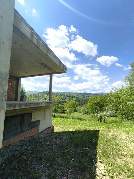 Breaza, Ocina de Sus, vila exclusivista, 343 mp, 5000 mp teren, 195.000 eur