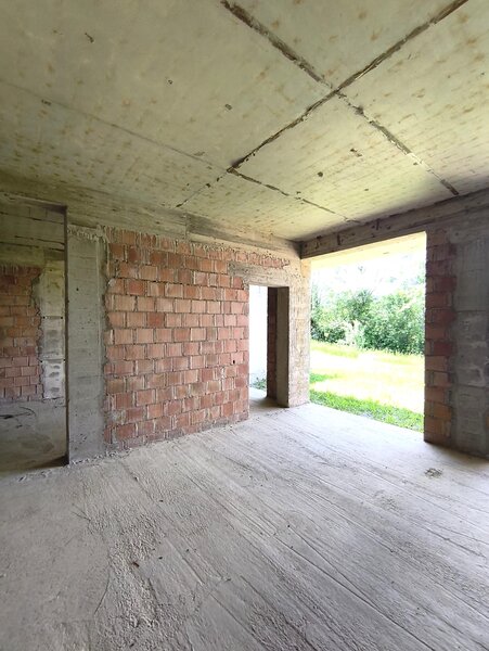 Breaza, Ocina de Sus, vila exclusivista, 343 mp, 5000 mp teren, 195.000 eur