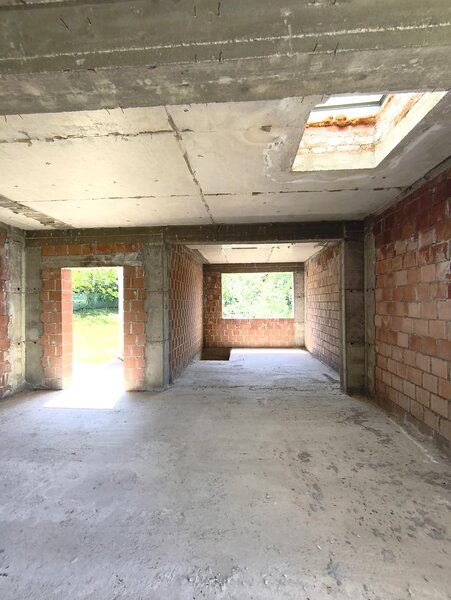 Breaza, Ocina de Sus, vila exclusivista, 343 mp, 5000 mp teren, 195.000 eur